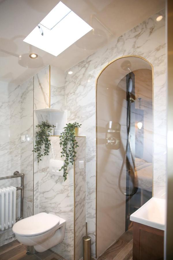 Appartement Moderne Confort Proche Montmartre - 4P Paris Luaran gambar